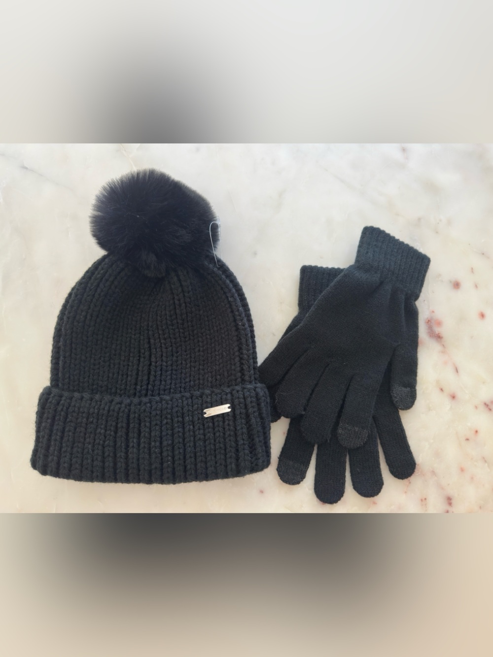 Steve Madden Black Toque & Gloves Set – Pom Pom Hat – NWOT